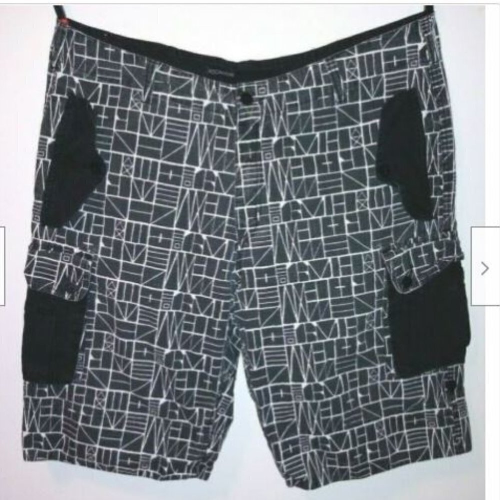 Vintage Rocawear Cargo Shorts Mens Geometric print